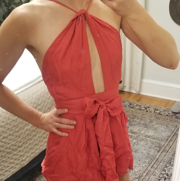 Hello Molly AU 6 RED Romper Halter Playsuit - Picture 5 of 12